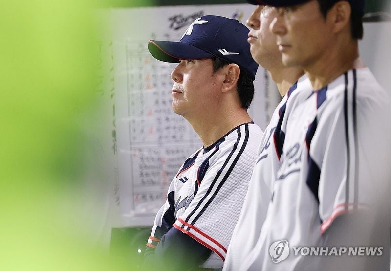 야구 <b>류지현 감독</b> "김도영 마지막 타석, 타구 질 달라졌다"... 日에 반드...