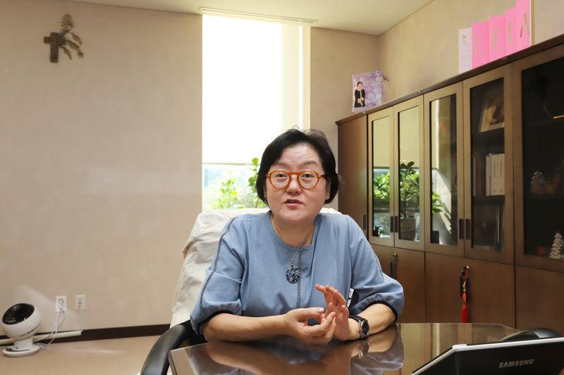 정승은 대한영상의학회 회장(은평성모병원 영상의학과)이 4일 진행된 인터뷰에서 "다시 촬영했다는 사실만으로 잘못된 검사로 볼 수 없다.줄여야 할 대상은 '불필요한 재검사'"라며 "필요한 검사는 정확히 시행하고 불필요