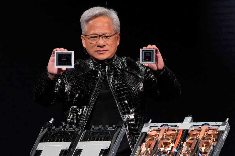 젠슨 황 엔비디아 최고경영자(CEO)가 지난 1월 5일(현지 시간) 미 네바다주 라스베이거스 퐁텐블로 호텔에서 세계 최대 IT·전자 전시회 'CES 2026' 개막을 앞두고 열린 엔비디아 라이브에서 차세대 그래픽 처