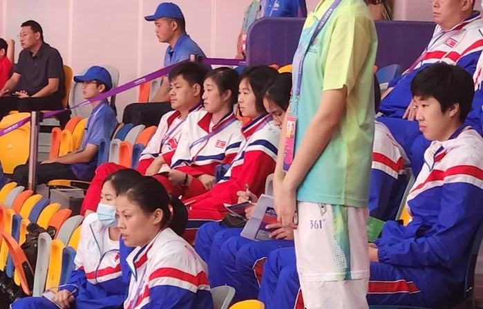 한국 <b>여자배구</b>, 베트남에 2-3 역전패…"北 대표팀도 지켜봐"