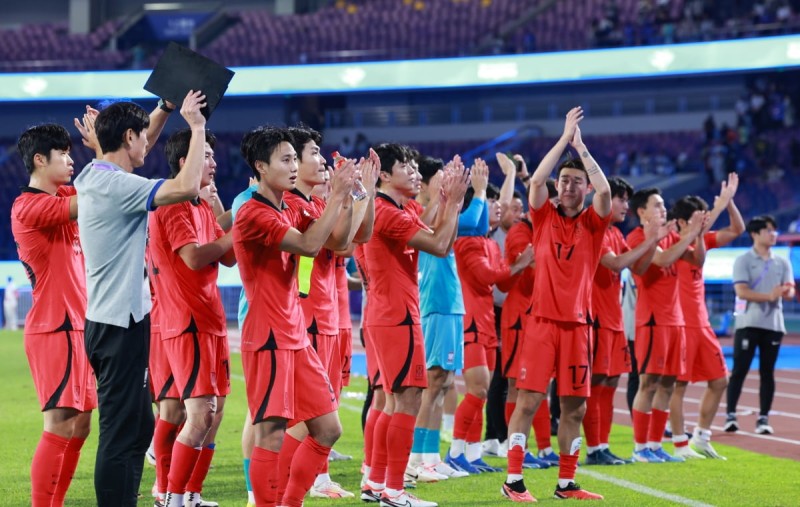 3연속 금메달 노리는 한국 축구…'문어' 이영표 <b>한일전</b> 예측은?