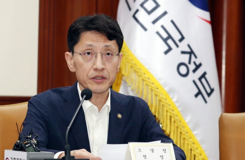 "롤모델이 복귀했다"…김윤상 차관 임명에 들뜬 기재부 [관가 포커스]