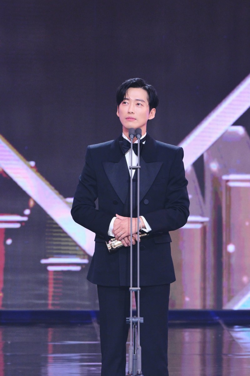 MBC 연기대상 이변 없이 남궁민, '연인' 9관왕 [종합]