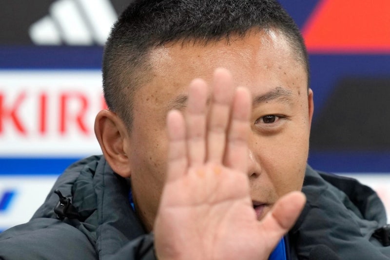 <b>한국 기자</b> 말 끊고 "미안한데요"…北 축구<b>감독</b> 발끈한 이유