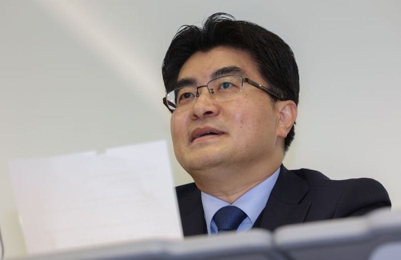 <b>서울대</b> 의대 <b>교수들</b>, 내일부터 <b>사직서</b> 낸다…"25일 일괄 제출"