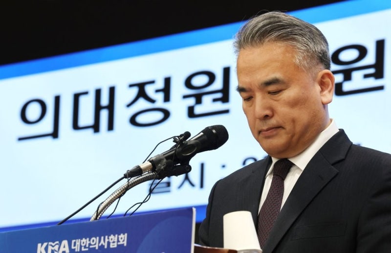 <b>의협</b> "尹 <b>전공의</b> 만남 제의 환영…성사 가능성 낙관"