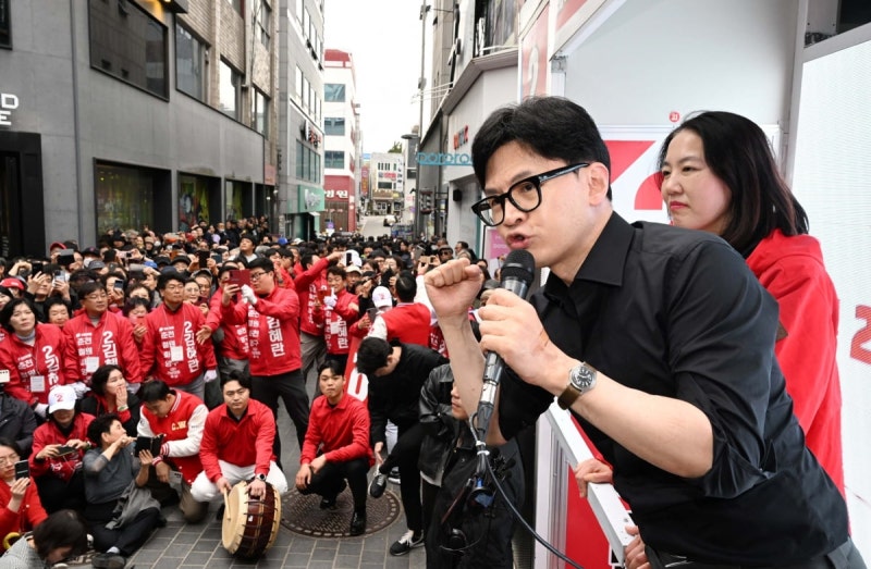 한동훈 "유예 제도 <b>도입</b>해 억울한 <b>영업정지</b> 줄인다"