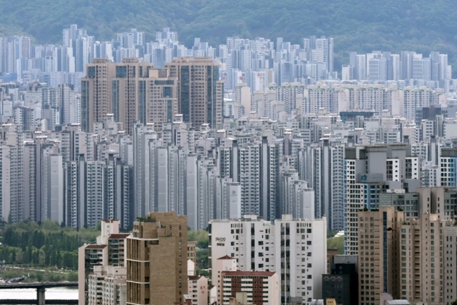 이래서 서울 살겠나…소형 아파트 분양가, 7억원 육박