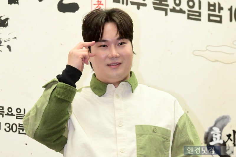 "예비 신부는 배다른 <b>동생</b>"…<b>유재환</b> 카톡 메시지 충격 폭로