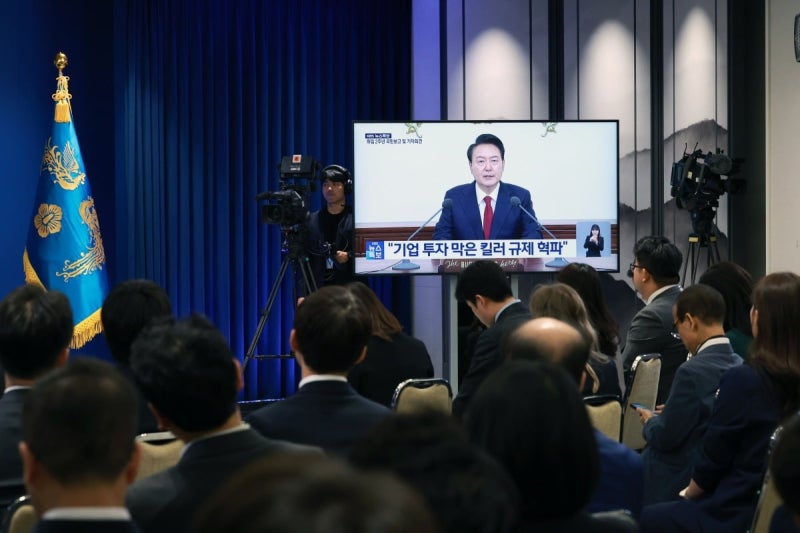 [속보] 尹<b>대통령</b>, <b>취임 2주년</b> 회견…"민생 어려움 안풀려 송구"