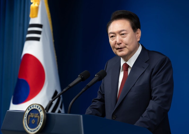 尹, '<b>저출생수석실</b>' <b>설치</b> 지시…"저출생부 전담 수석 필요"
