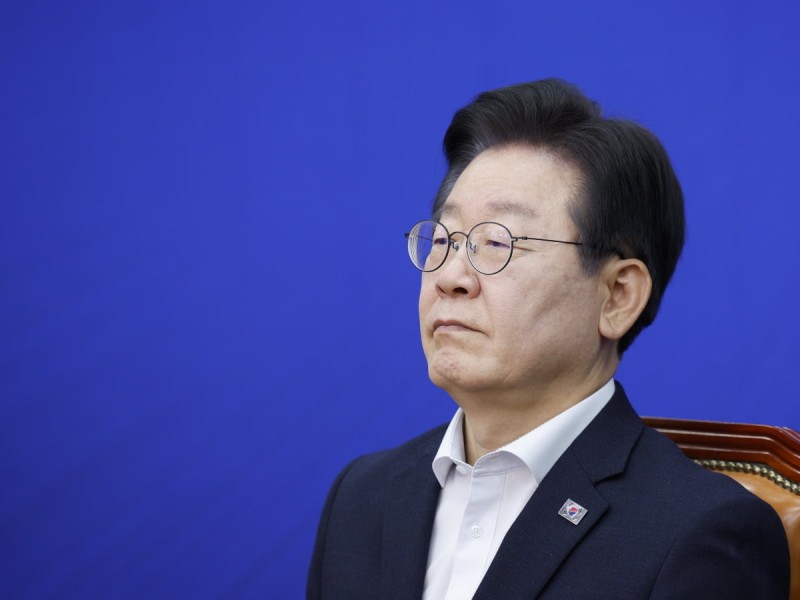 <b>이재명</b>, <b>정부</b>·<b>여당</b> 작심비판…"국민들 죽든 말든 권력놀음…정치 왜하나"