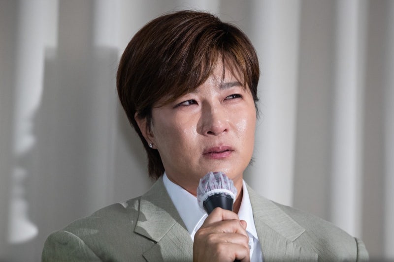 "아버지 빚, 더는 책임지지 않겠다"…<b>박세리</b> '<b>눈물</b>의 회견' [종합]