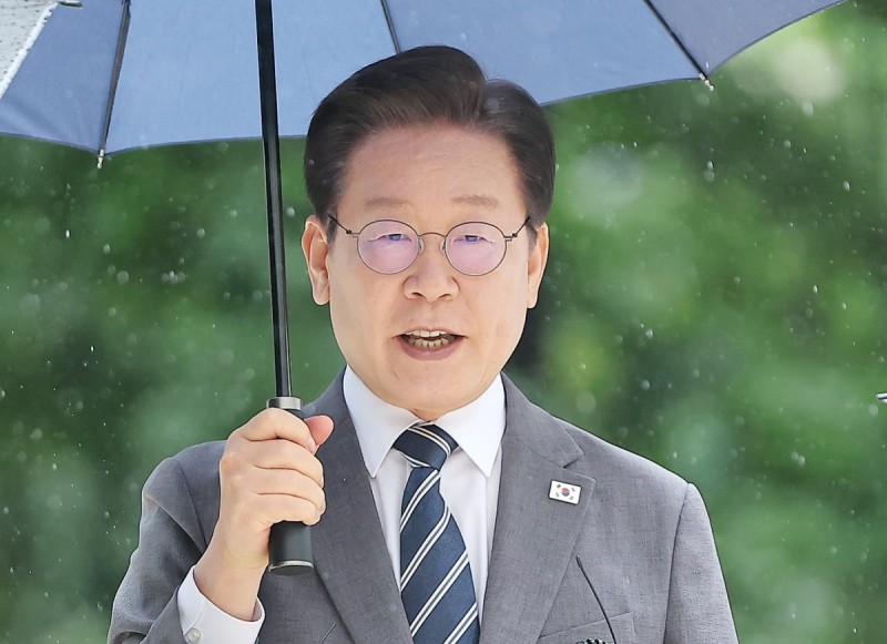 <b>이재명</b>, 내일 <b>당대표</b> 출마 <b>선언</b>…"대한민국 비전 제시"