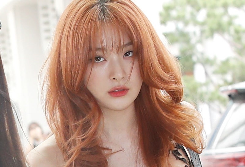 하이힐 신고 '절뚝절뚝'…'매니저 갑질 논란' 레드벨벳 <b>슬기</b> 사과