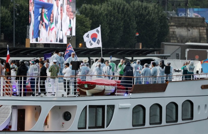 日 극우 인사 "침몰하는 한국"…<b>서경덕</b> "혐한 장사꾼" 일침