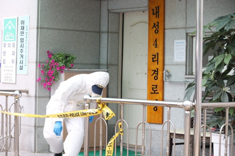 복날 <b>살충제</b> 사건 80대 <b>할머니</b> 끝내 숨져…경찰 "수사 계속"