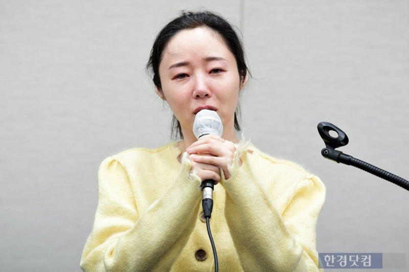 <b>민희진</b> "주주간계약 일방 해지 불가능"…<b>하이브</b> '적법했다' 재반박