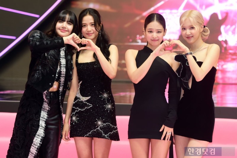 블랙핑크도 당했나…YG "부적절한 <b>딥페이크</b>, 모든 법적 <b>조치</b> 진행"