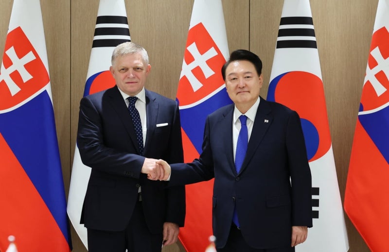 한·<b>슬로바키아</b> 정상, '전략적<b>동반자관계</b>' 수립 합의