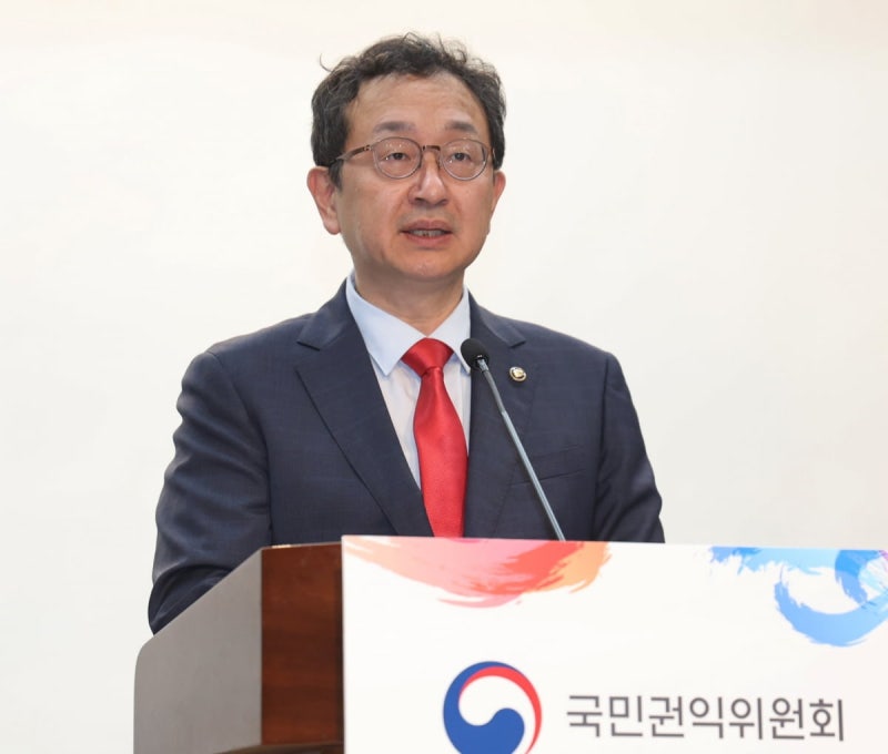 '김여사 명품백 의혹 지휘' <b>정승윤</b> <b>권익위</b> 부위원장 사직