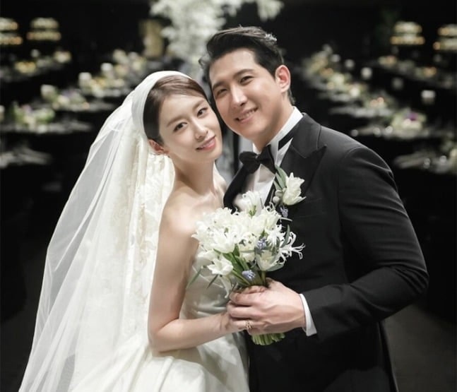<b>지연</b>·<b>황재균</b>, 이혼 발표 다음날 '본업 모드'…심경 전할까
