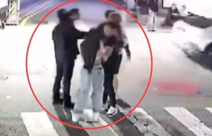 가수 <b>제시</b>에 사진 요청했다가 폭행 당해…해명 들어 보니