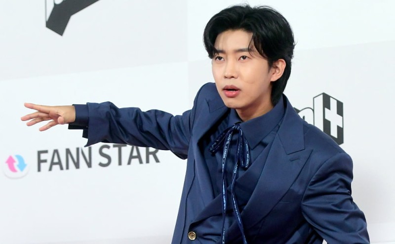 "제가 정치인인가요?" <b>임영웅</b>에…김갑수 "한국인 자격 없다" 일침