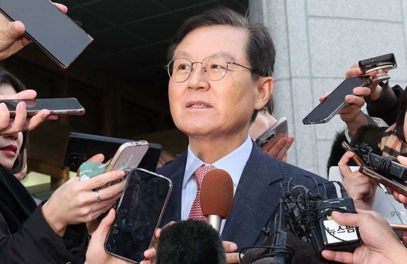 尹<b>대통령</b> 측 "공수처 <b>체포영장 청구</b>는 불법…각하돼야"