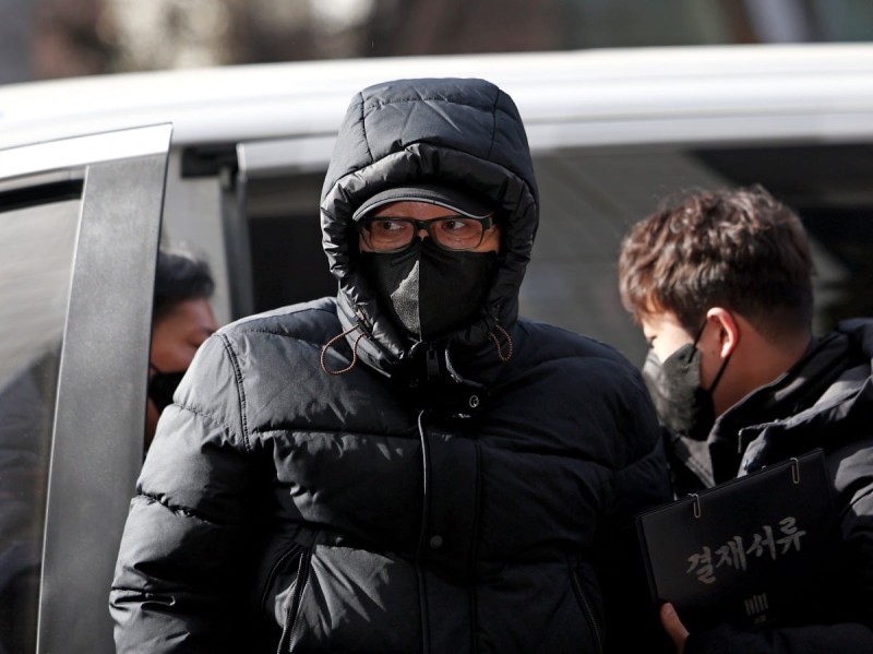 '불법 정치자금 수수' <b>건진법사 구속</b> 면했다…<b>영장</b> 또 <b>기각</b>