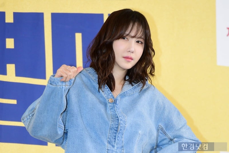 '<b>조부 친일</b>파 <b>논란</b>' <b>이지아</b>, 입 열었다…"부모와 연 끊어" [전문]