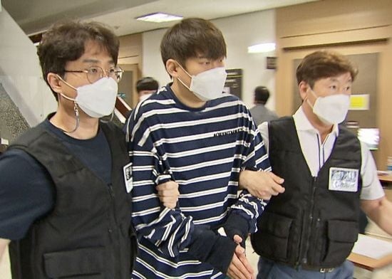 '80억 사나이' <b>윤성환</b> 어쩌다…불법 도박 이어 이번엔 '사기'