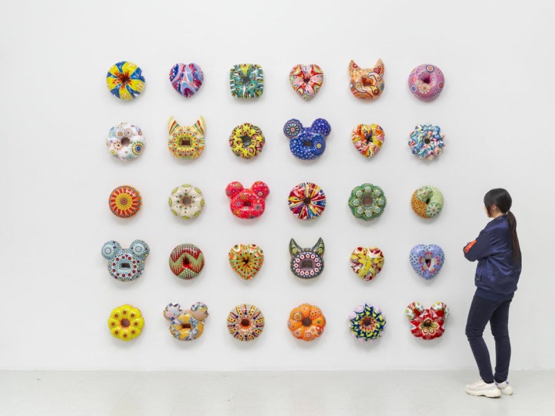 도넛이 전하는 위로…눈으로 즐기는 '한 입의 행복'