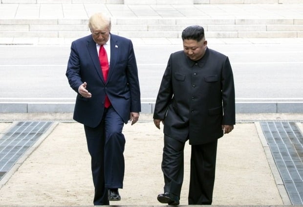 북한, '미 <b>우선주의</b>' 행보 비난…"시대착오적 작태"