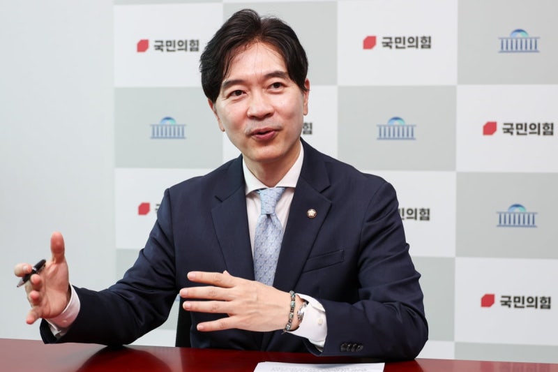 與 <b>박성훈</b> "배우자 상속세 폐지, 野 책임 있는 결단 내려주길"