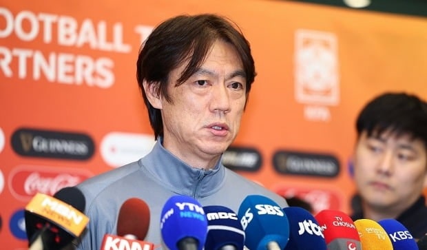 "<b>김민재</b> <b>부상</b>, <b>뮌헨</b> 탓" <b>홍명보</b> 작심 발언…독일서도 관심