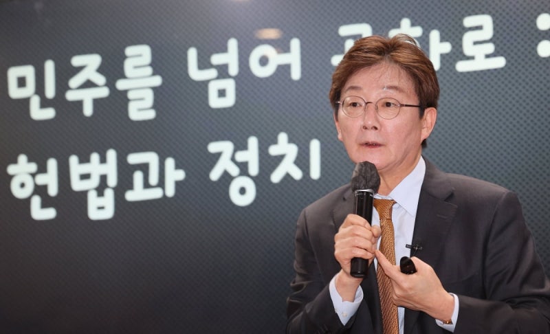 <b>유승민</b> "민심 100%로 대선 <b>경선</b>하자"…<b>국민</b>의힘에 촉구