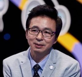 방송인 <b>김국진</b>, 7일 <b>모친상</b>…아내 <b>강수지</b>와 빈소 지켜