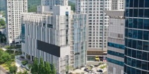 100억대 분쟁 휘말린 '창원SM타운'…법원 "SM 콘텐츠 대금 안돌려줘도 돼"