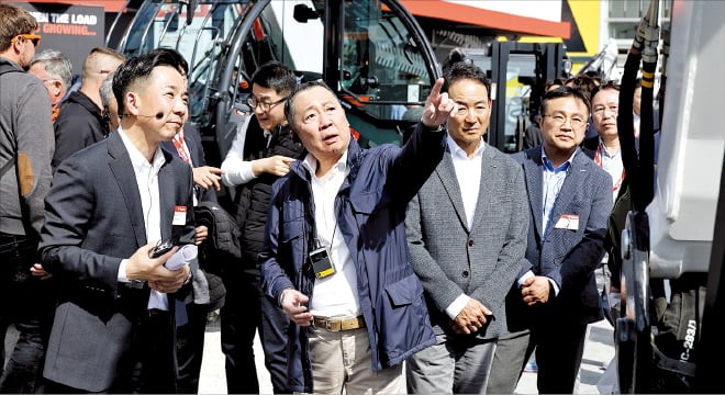 박정원 "두산밥캣 성장, 유럽이 이끌 것"