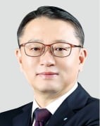 인사카드에 학력·출신지 삭제…정진완 '성과중심 문화' 속도