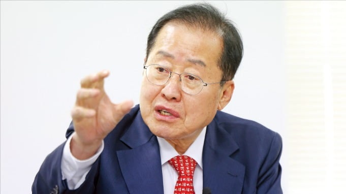 홍준표 "새 정부 최대 과제는 자유민주 경제질서 되찾는 일"