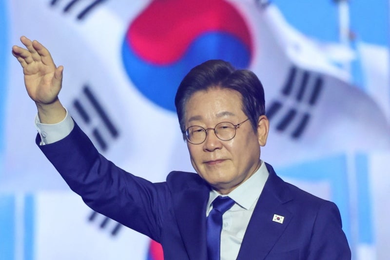 <b>이재명</b>, 오늘 이승만·박정희 등 묘역 참배…<b>국민통합</b> 강조