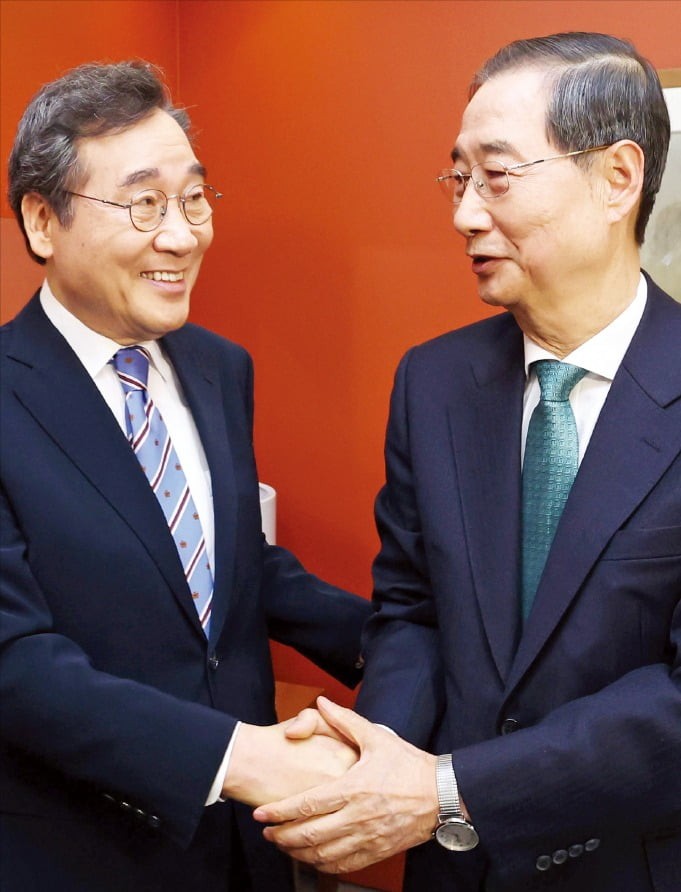 한덕수·이낙연 "괴물국가 막아야"…반명 개헌연대 합의
