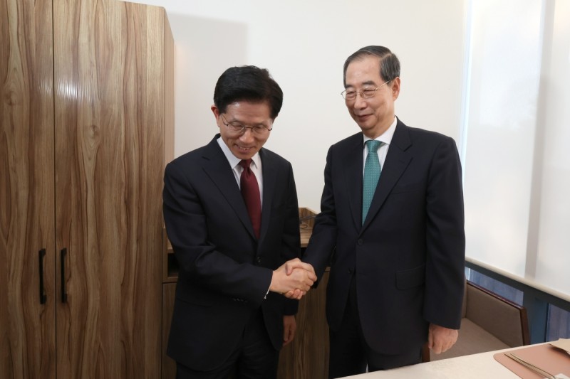 김문수·한덕수, 평행선 달리다 협상 결렬…단일화 '시계제로' [영상]