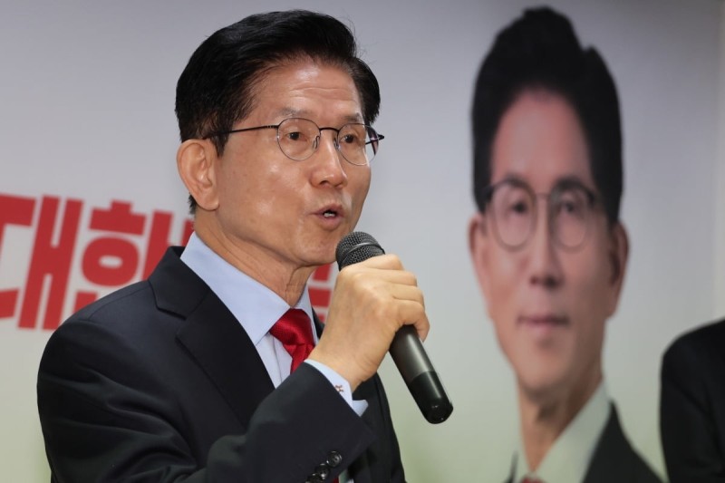 [속보] <b>김문수</b> '<b>후보</b> 선출취소 효력정지' <b>가처분</b>, 오늘 오후 5시 심문
