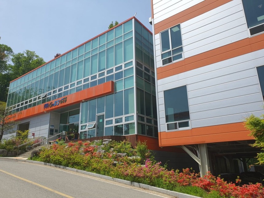 경기 안성시 대덕면 모산로 401-14에 위치한 지앤비에스 에코 본사.안성=윤현주 기자