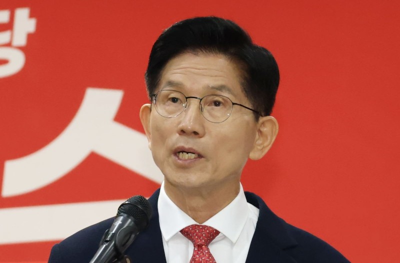 김문수 "지방분권 개헌, 중앙권한은 지방에 과감하게 <b>이양</b>"