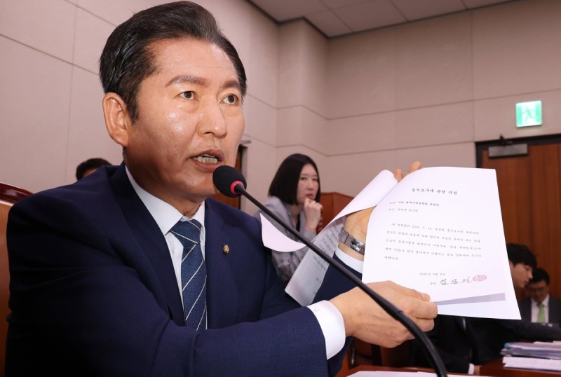 [속보] 정청래 "오늘 오후 법사위서 <b>대법관 증원법 처리</b>"