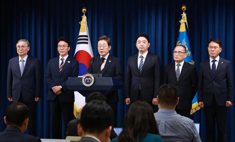 초대 국무총리 김민석, 국정원장 이종석 지명